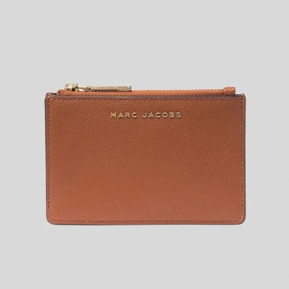 Marc Jacobs Leather Zip Top Wallet in Smoked Almond Size 3.5” L x 5” W x .5” D - Picture 1 of 13